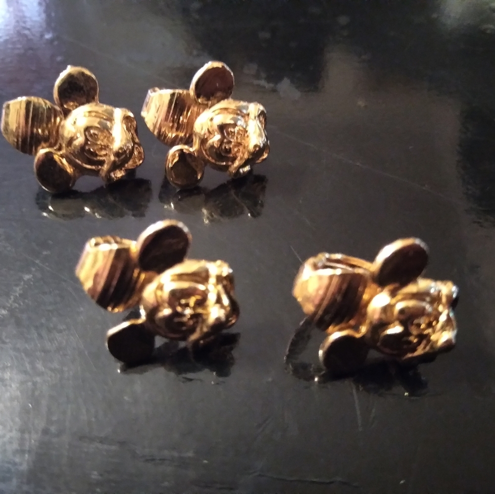 2 pairs Mackey mouse clip on earrings